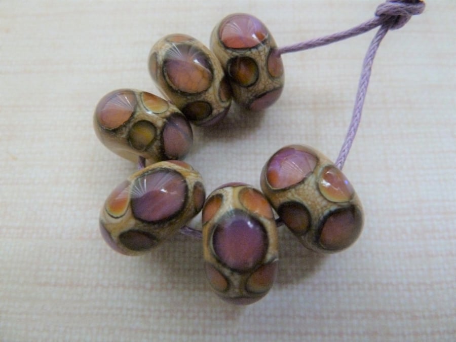 lilac spot handmade lampwork glass beads