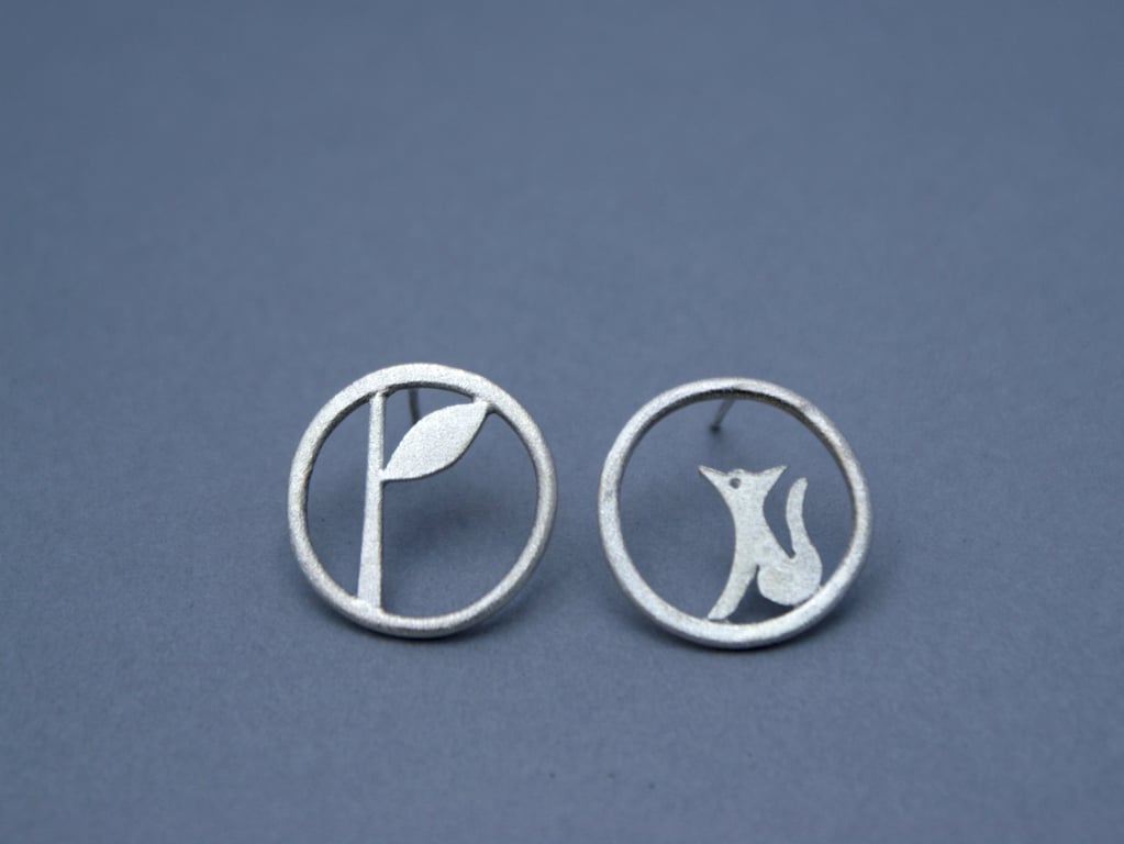 Edge of the woods circle fox studs