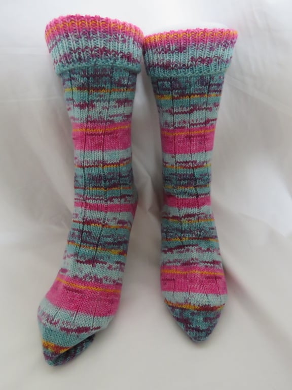 Hand-cranked Knitted Ribbed Wool Socks Size 8 to 9 Turnover Tops
