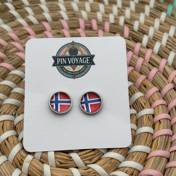 Norway Flag Stud Earrings - Handmade Jewellery - 1cm diameter