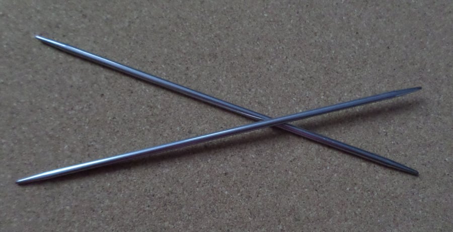 1 Set (5pcs) Double-Ended Knitting Needles - 20cm - Steel - 2.5mm 