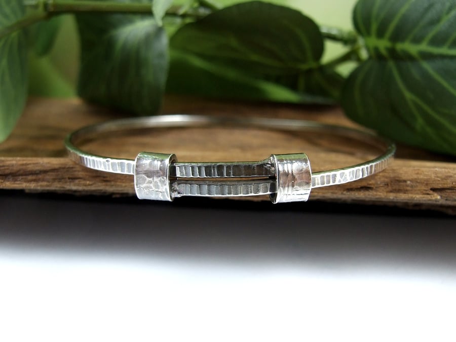 Sterling Silver Adjustable Fit Bangle. Textured Bracelet. Ladies Size Small