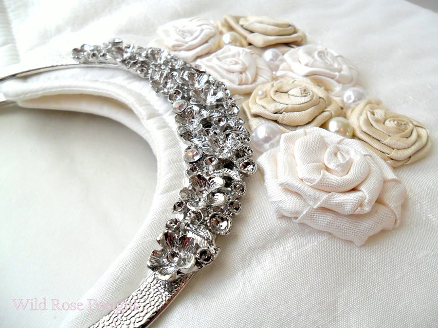 Decorated ivory silk wedding bag. Evening bag. Bridal bag.