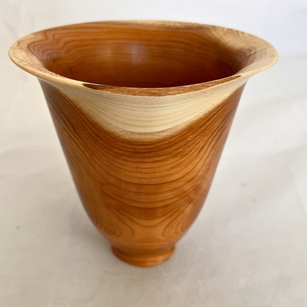 Yew hollow form (size - height 10cmm  opening diamete 9cm at widest)