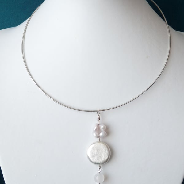 White Cultured Pearl & White Agate Memory Wire - Necklace  - Genuine Gemstone 