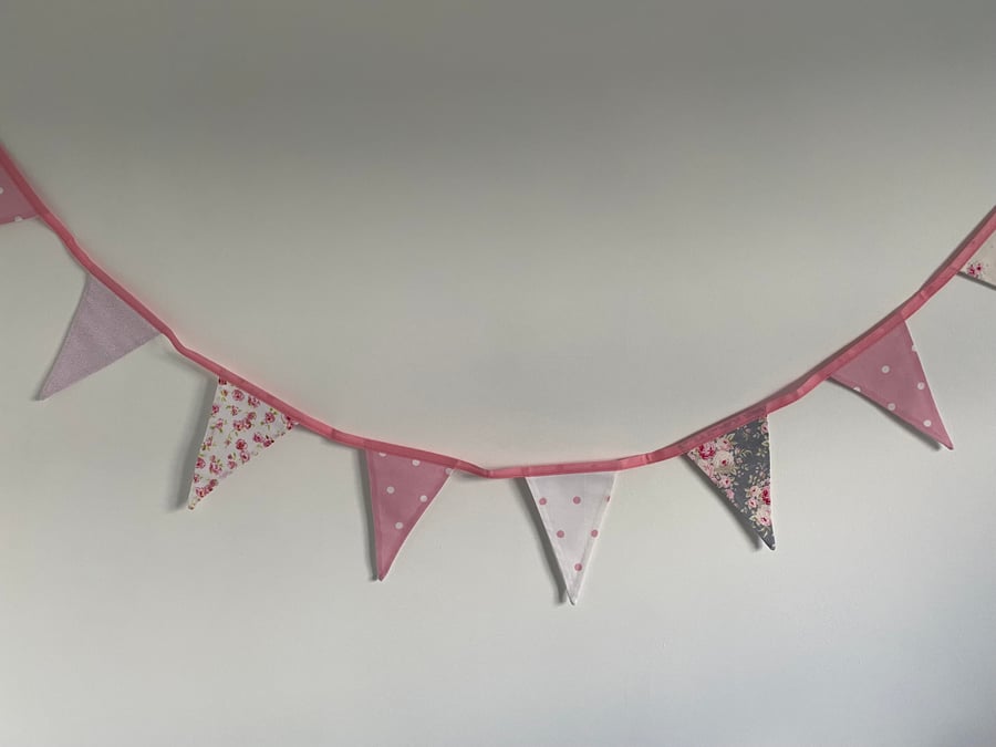  Pink Cotton Bunting. (028)