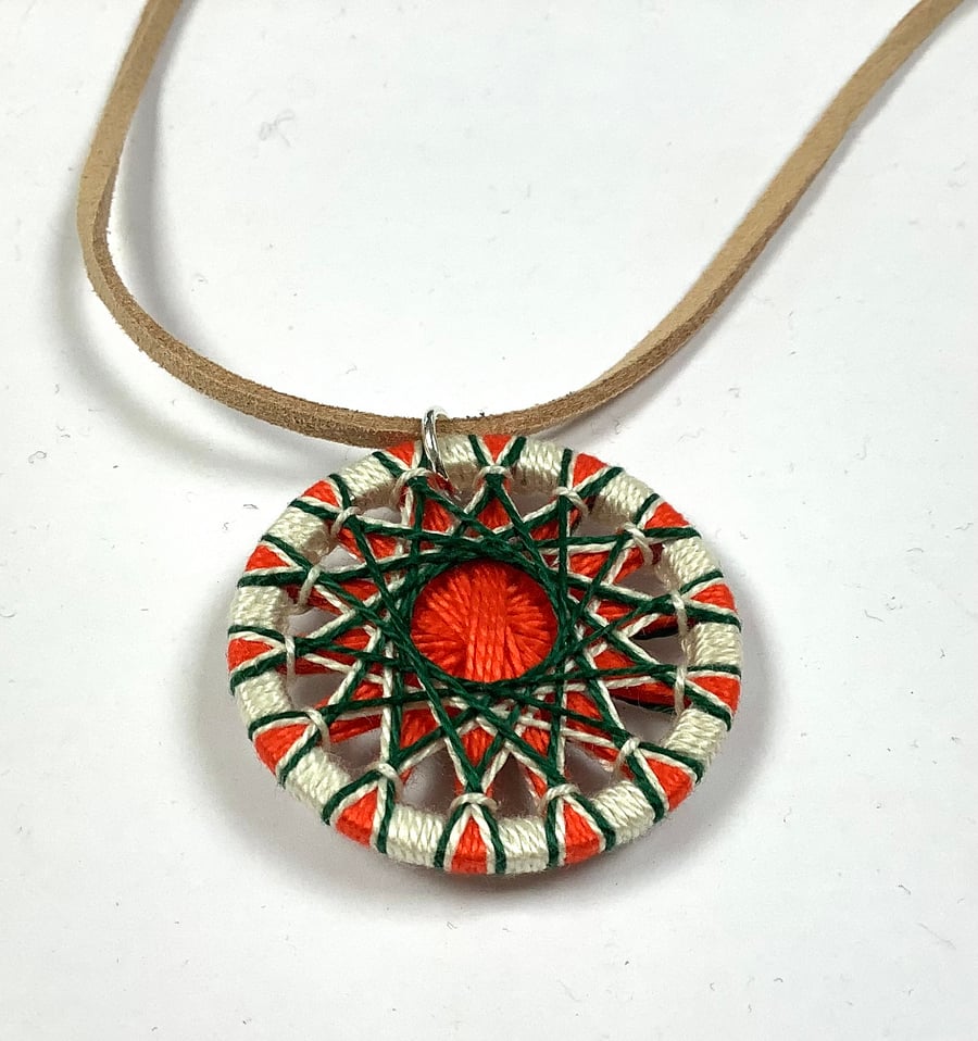 Zwirnknopfe Button Pendant