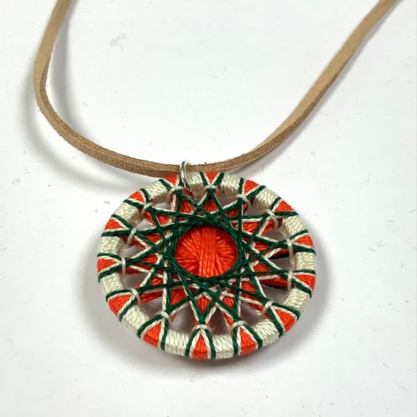 Zwirnknopfe Button Pendant