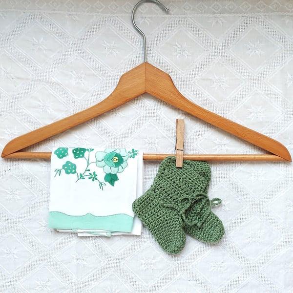 Organic Baby Booties, certified cotton, Happy Feet Collection 0-6 months