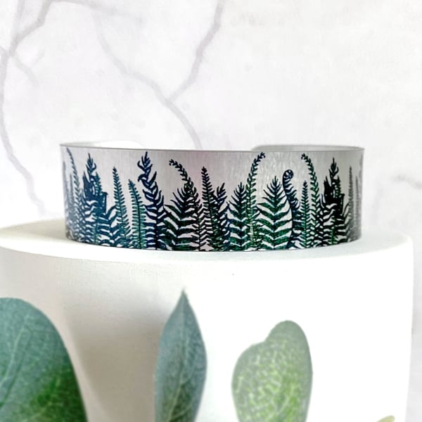 Fern cuff bracelet in aluminium with green ferns. Personalised gifts. B62