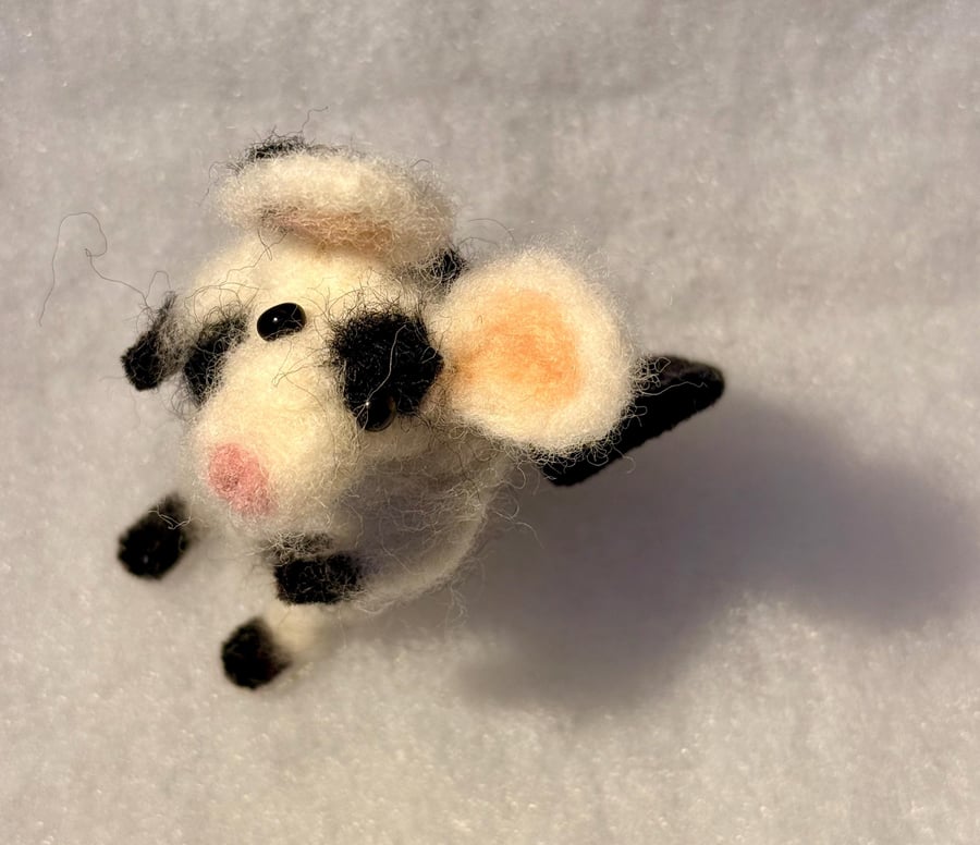 Felted mouse - piebald (black and white)