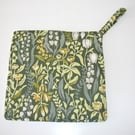 Pot Holder William Morris Green Kelmscott Grab Mat Kitchen Chefs Pad Floral