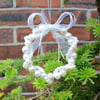 mini Christmas wreath - white