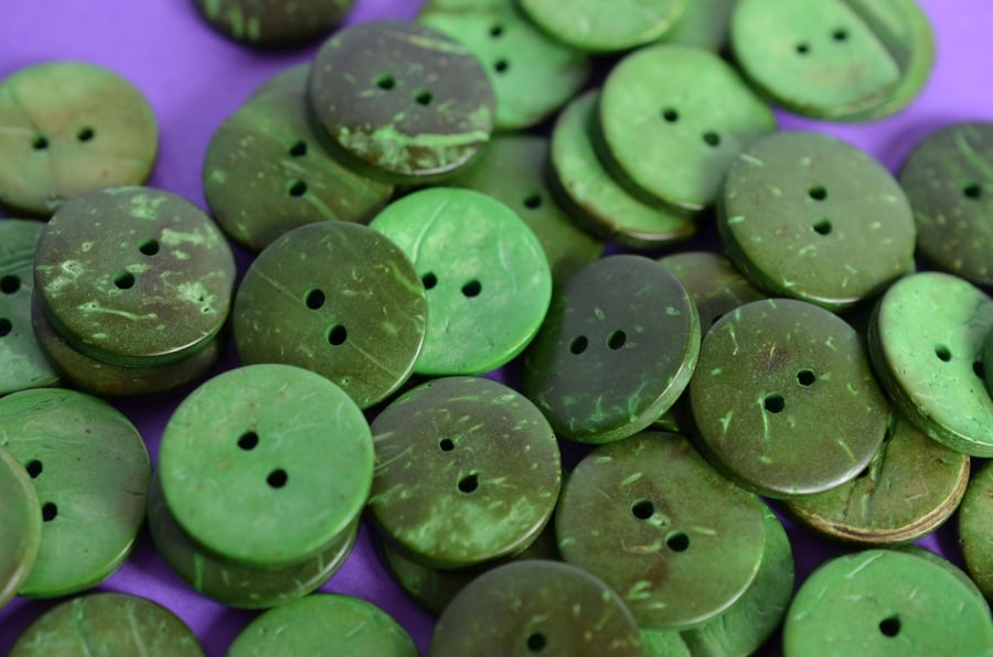 Bright and Bold Green Coconut Shell Buttons 6pk 20mm