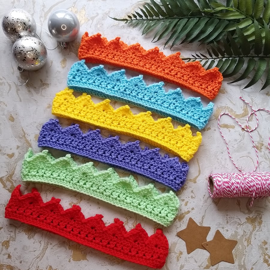 Crochet Christmas Cracker Hats. Set of 6 Reusable & Washable 