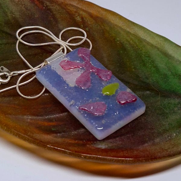 Handmade Fused Glass Botanical Pendant Necklace Pink Geranium (A)
