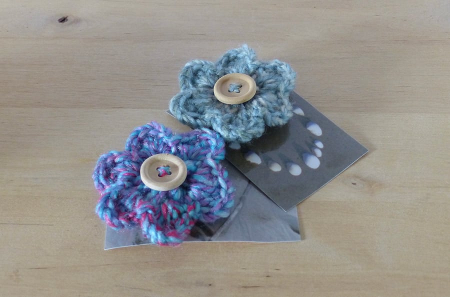 Crocheted Flower Brooches