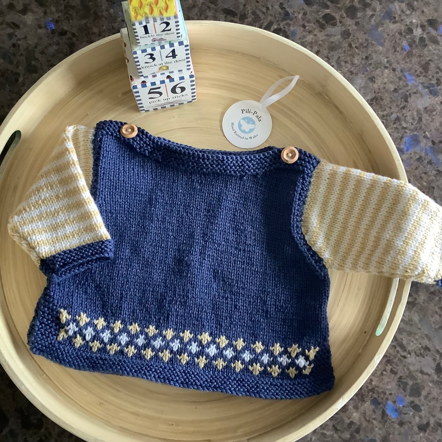 Hand Knitted Baby Jumper 0-3 months