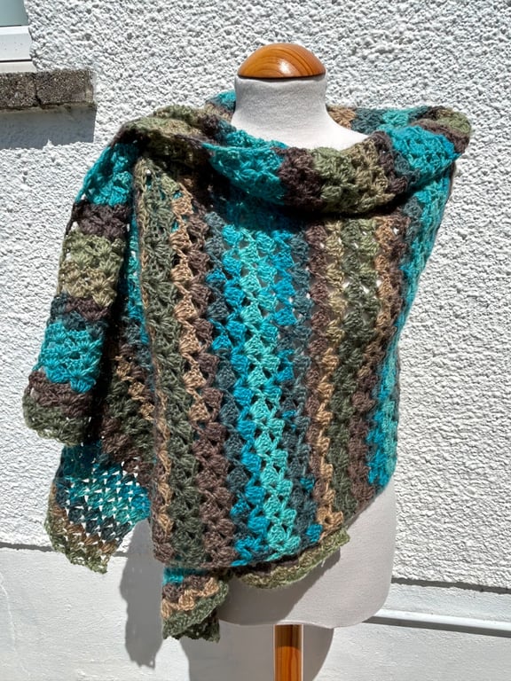Rectangular lace wrap shawl or oversized scarf in soft merino wool 