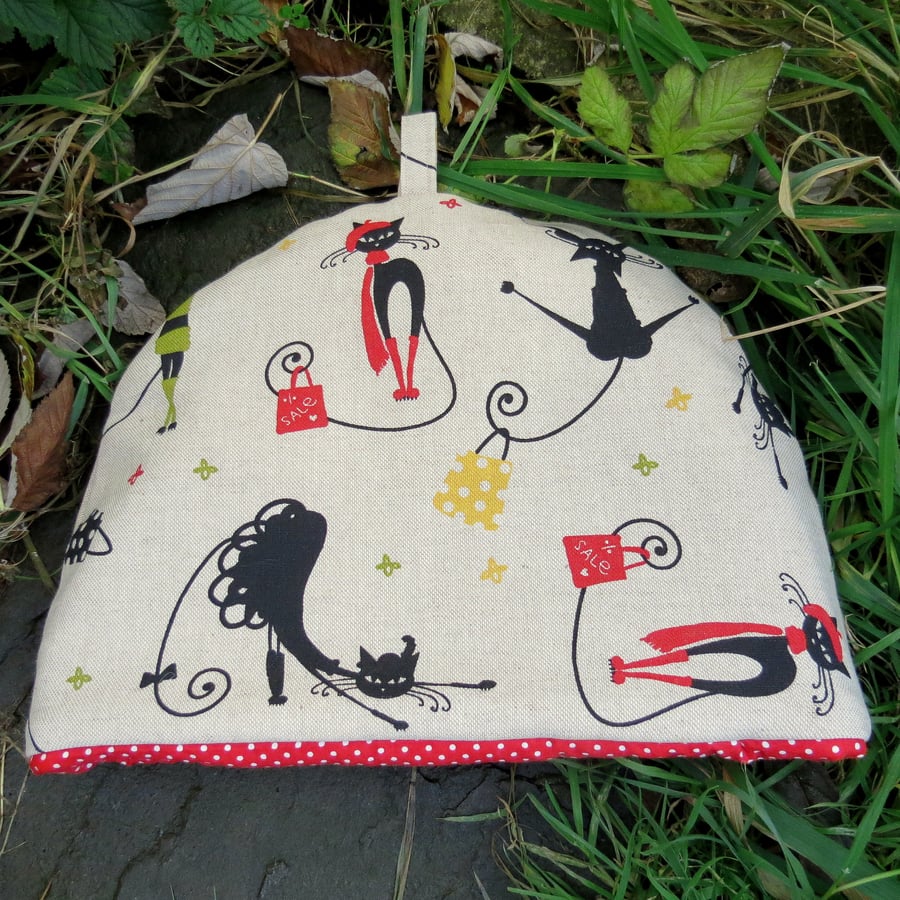 Crazy cats.  A whimsical tea cosy, size large. To fit a 4 - 5 cup teapot.