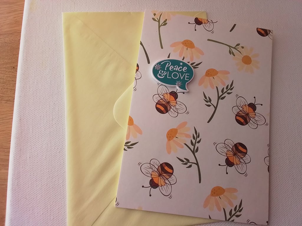Gift voucher wallet. Bee. Love and peace. Ref 551
