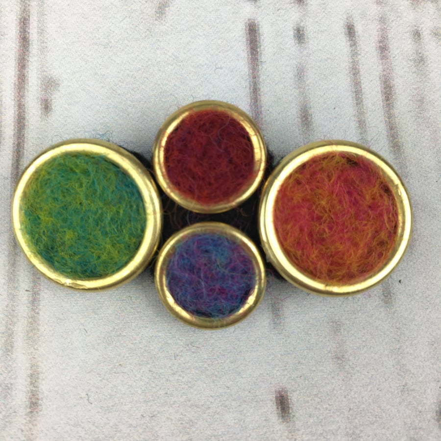 Needle felted brass ring brooch. multicoloured