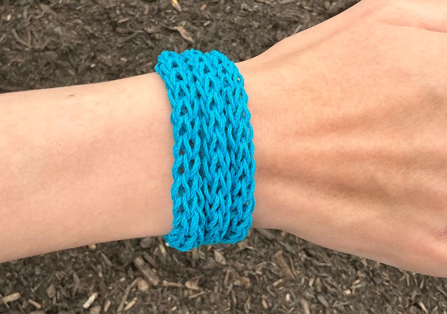 Hemp Bracelet. Beach Jewellery. Wrap Bracelet. Natural Hemp Jewellery. 