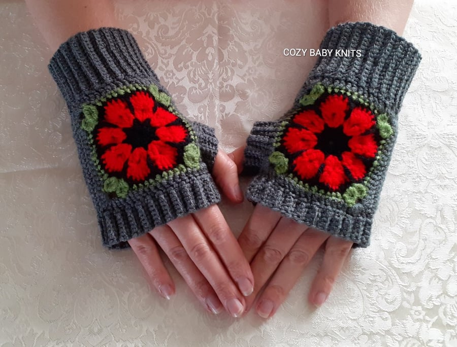 LADIES FINGERLESS GLOVES 