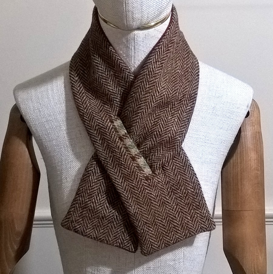 Harris Tweed Keyhole Scarf wool with cashmere lining pull through neck warmer