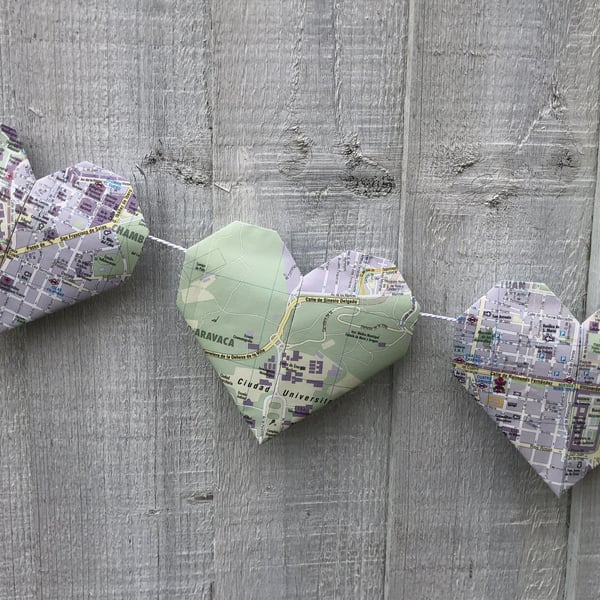Love Madrid paper loveheart bunting garland