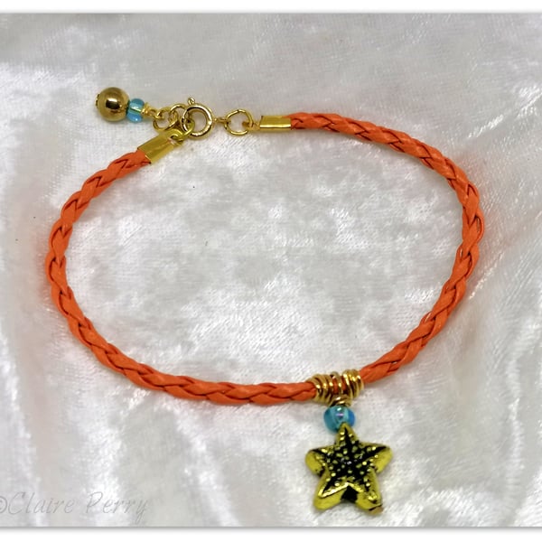 Bracelet Orange Faux Leather with gold plated Starfish charm bead.