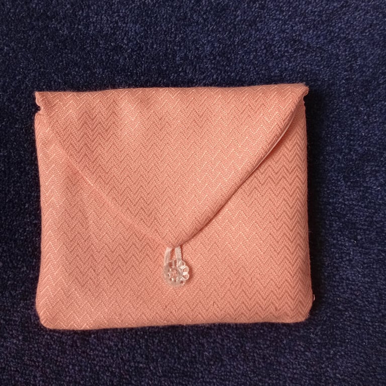 Clutch bag in peach. Purse, small handbag, pouch. Evening or wedding accessory