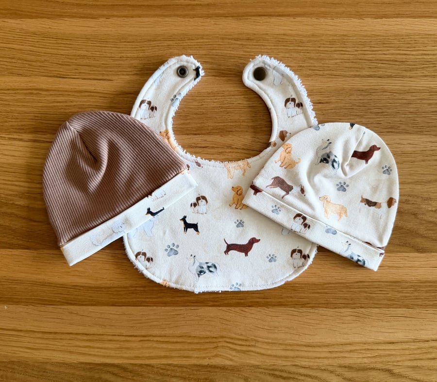 Newborn Baby Boxed Gift Set-Beanie Hats & Matching Bib-Dog Design-BGS01
