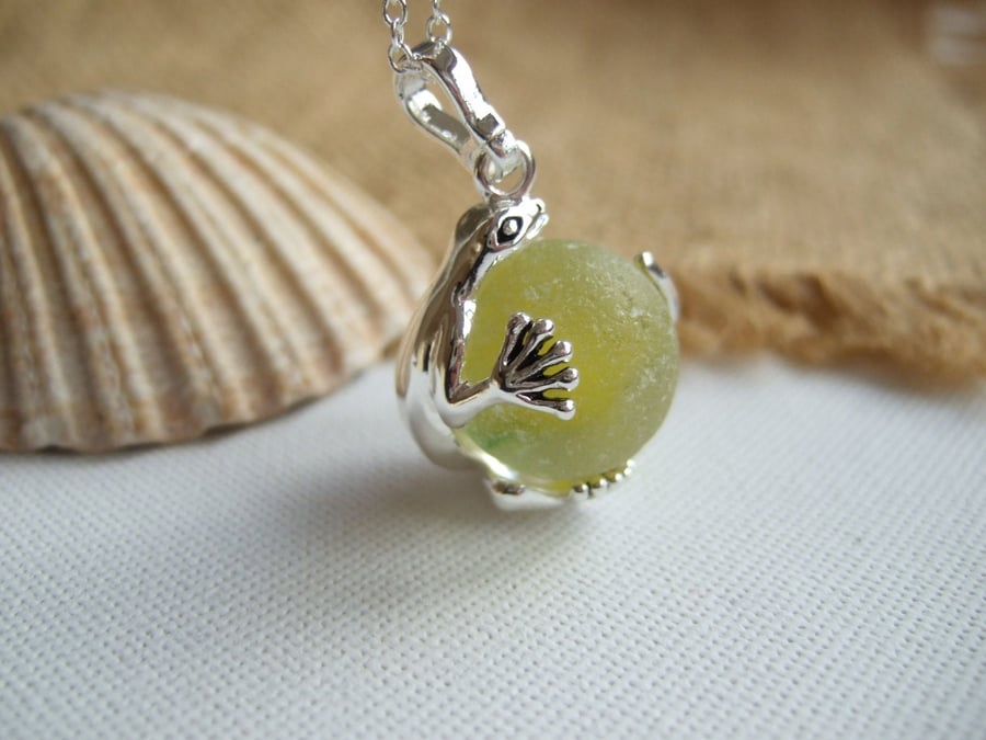 Sea glass marble gecko necklace, silver plated lizard pendant, yellow cat's eye 