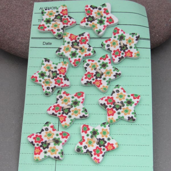 10 Flower Pattern Star Wooden Craft Buttons