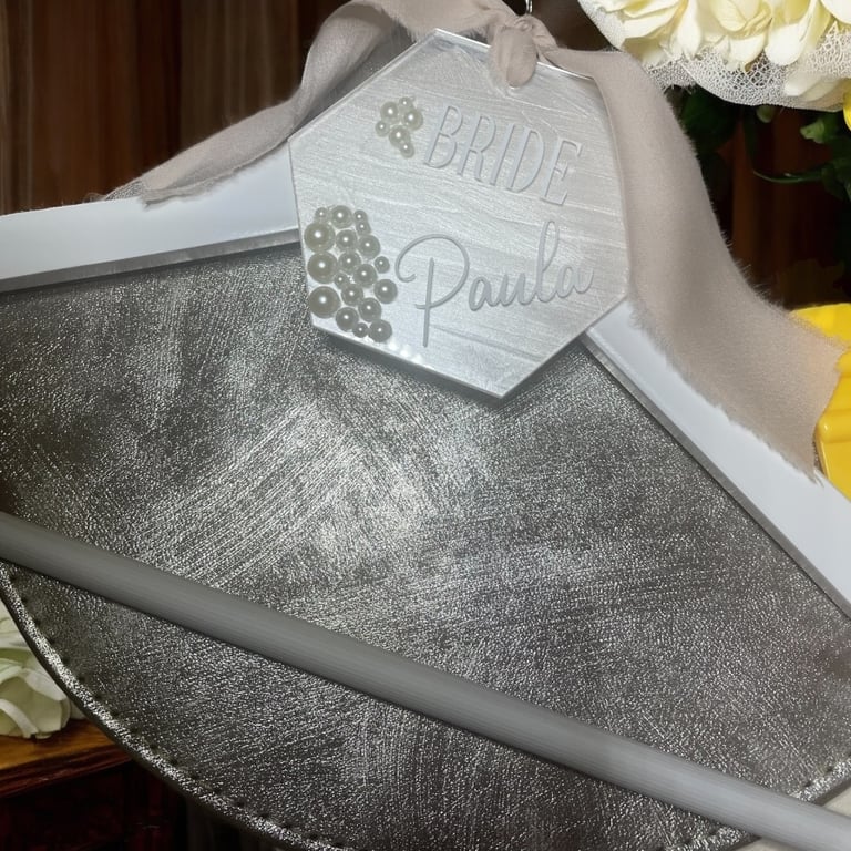 Personalised Pearl Hanger name with Hanger 