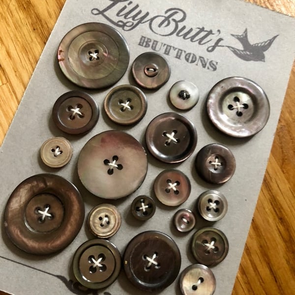 20 Vintage Mother of Pearl - Grey 