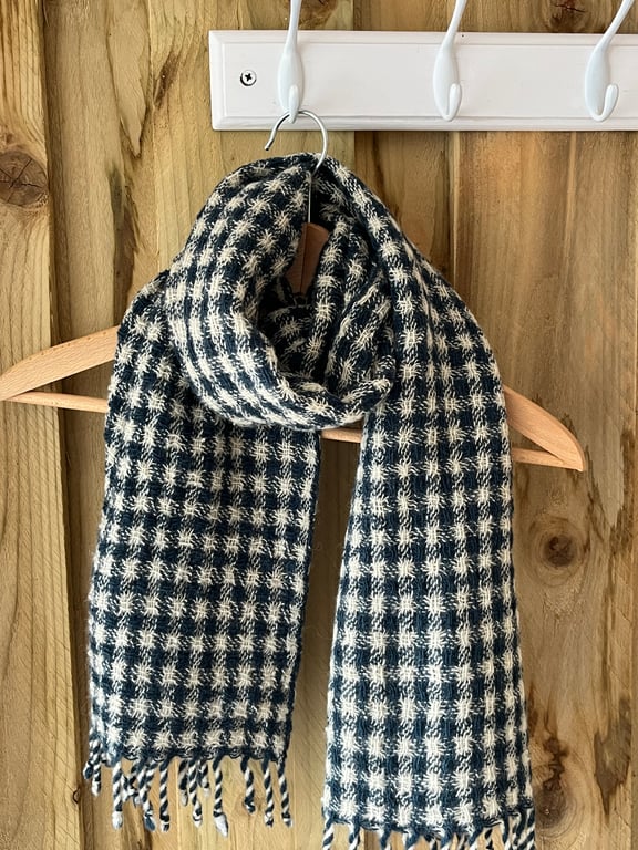 Handwoven Scarf (Maja)