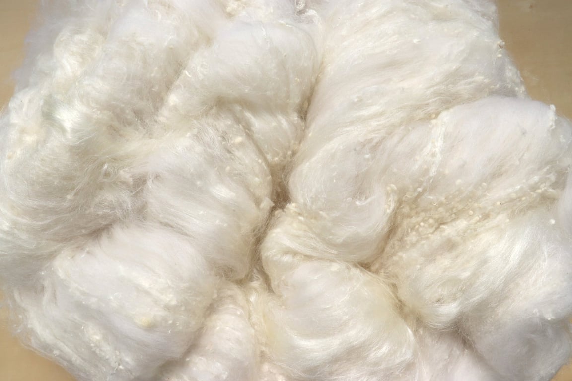 100g White Art Batt for Spinning