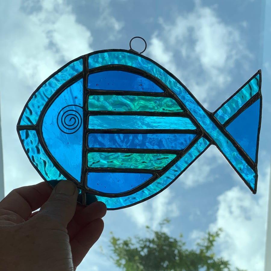 Stained Glass Striped Fish Suncatcher - Turquoise 
