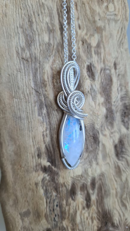 925 Silver & Natural Rainbow Moonstone Necklace Pendant Gift Crystal Jewellery