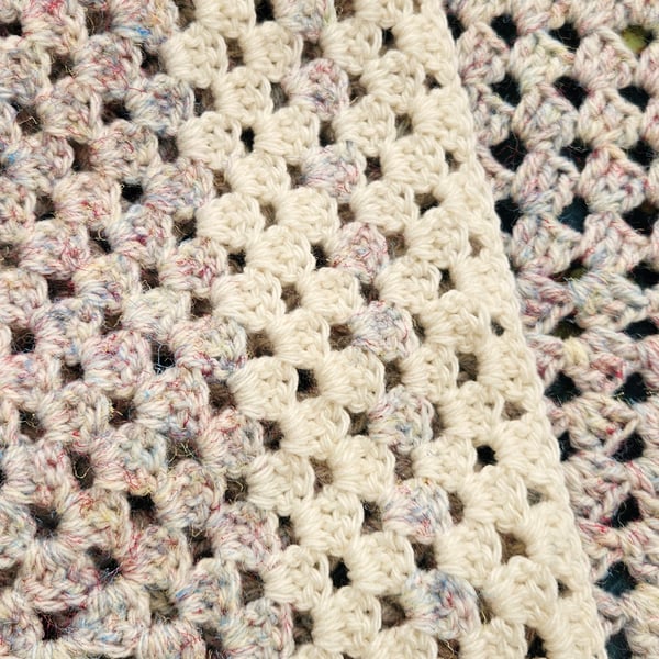 Giant Grannie Square Lap Blanket , free tote bag