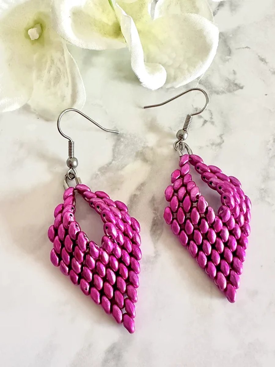Leaf Drop Earrings - Metallic Pink