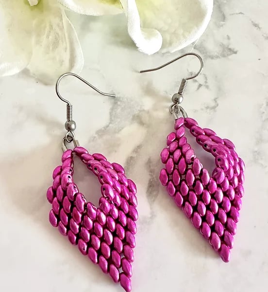 Leaf Drop Earrings - Metallic Pink