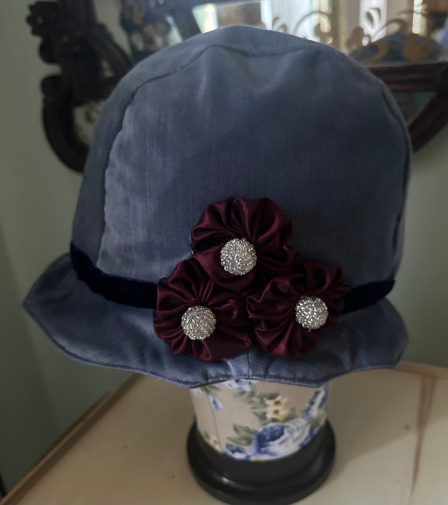 Blue Velvet Flapper Style Cloche Hat
