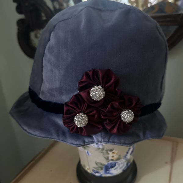 Blue Velvet Flapper Style Cloche Hat