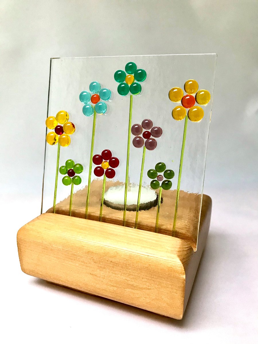 Glass Dot Flower Screen and Wooden Tealight Candle Stand
