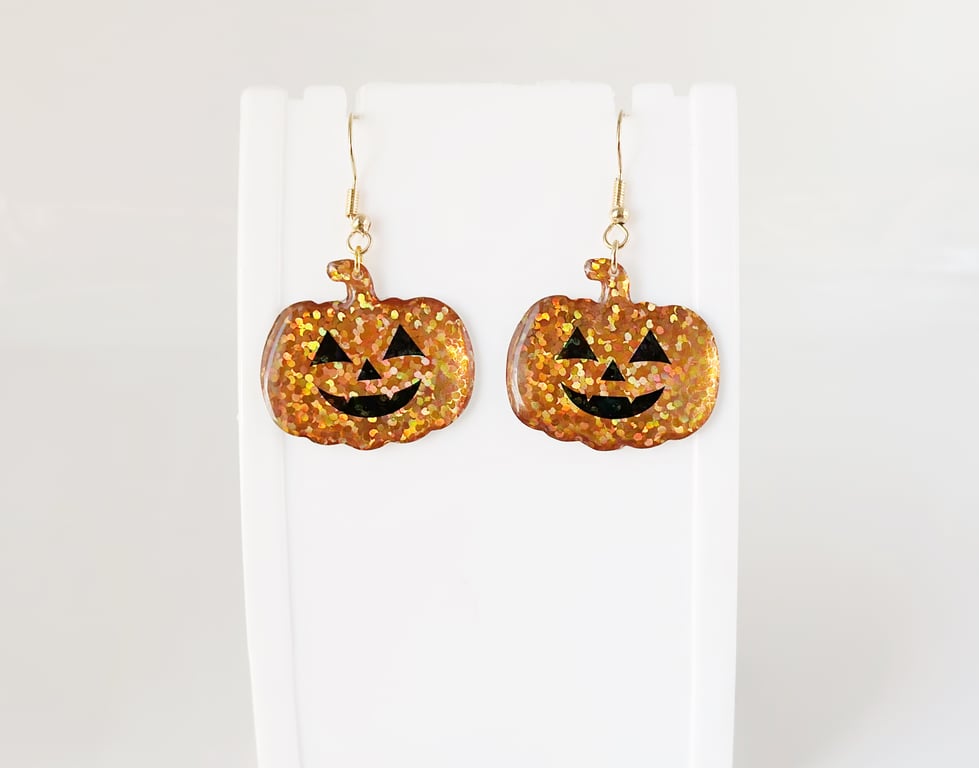 Halloween pumpkin earrings jewellery - Resin Jack-o’-Lantern dangle gift for her