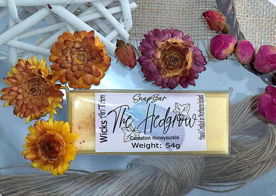 The Hedgerow Hand Poured Highly Scented SnapBar