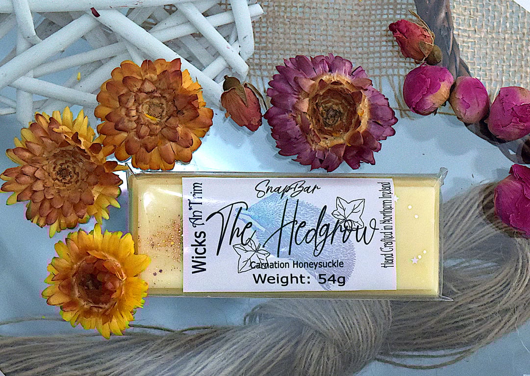 The Hedgerow Hand Poured Highly Scented SnapBar